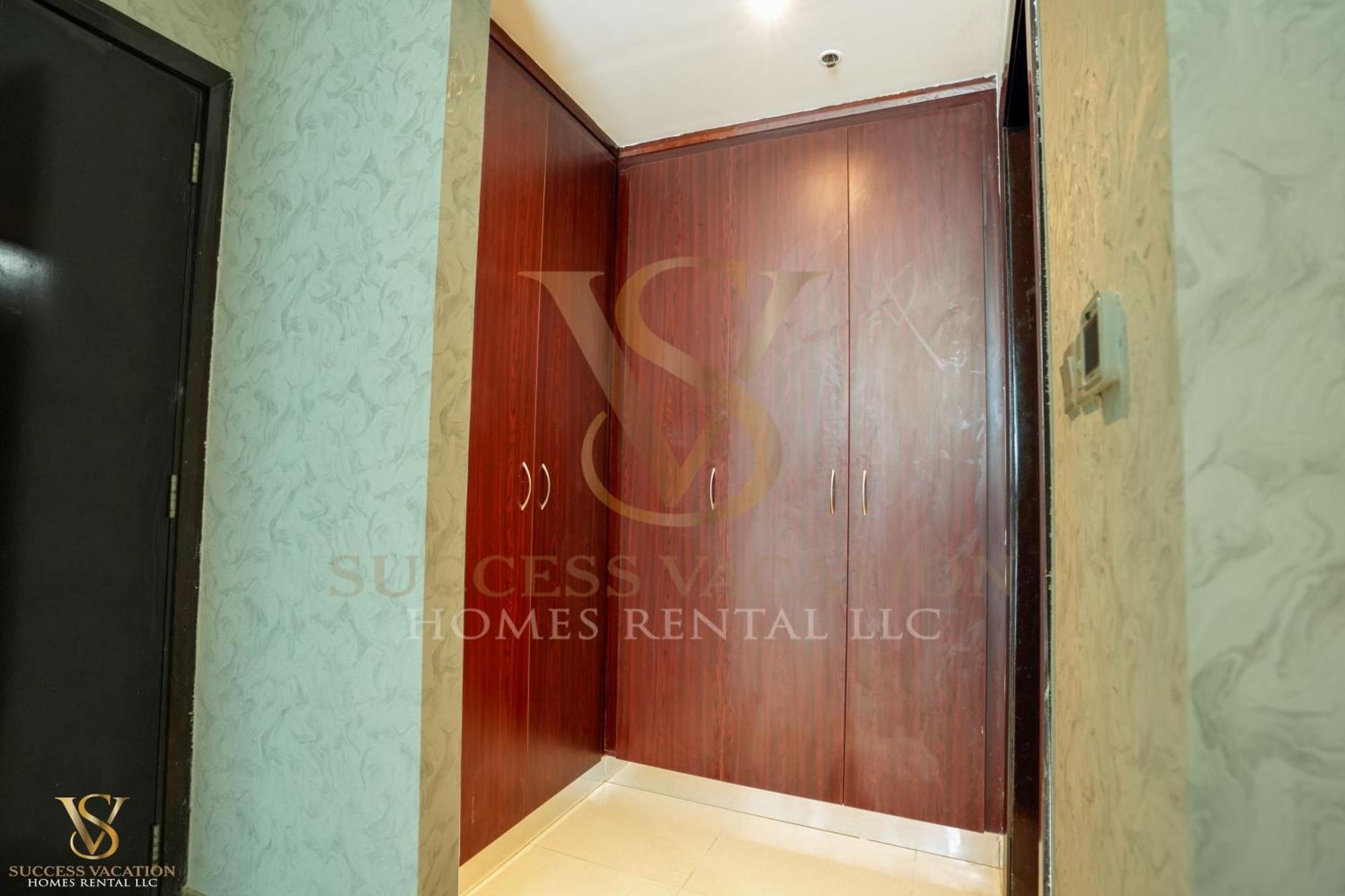 Success Luxury Apartment - 5 Min Away Marina Corniche - Free Housekeeping Provided Everyday-24-7 Staff Available For Services Дубай Екстер'єр фото